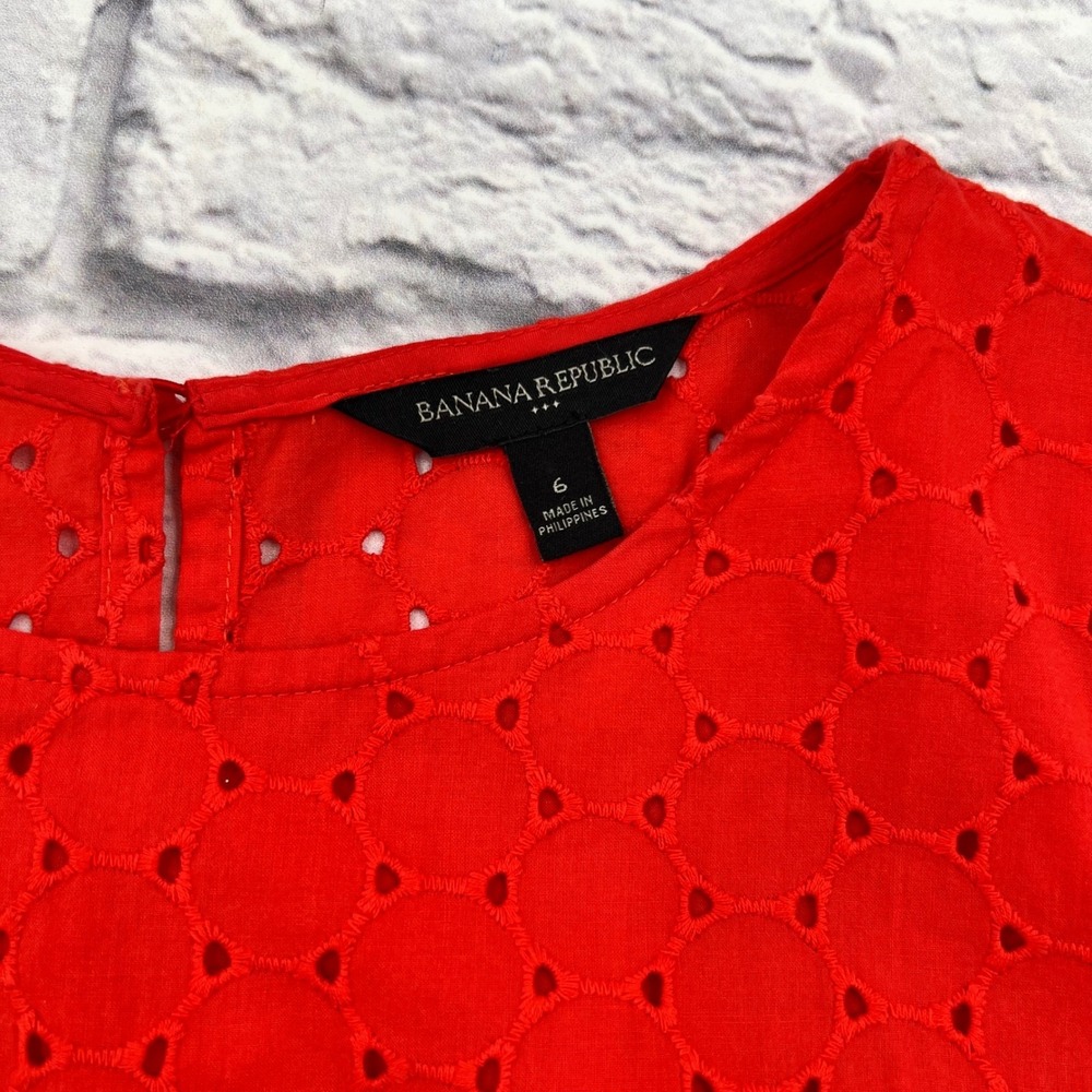Banana Republic Womens Red Eyelet Lace Romper Short Sleeve Size 6 - Picture 4 of 10